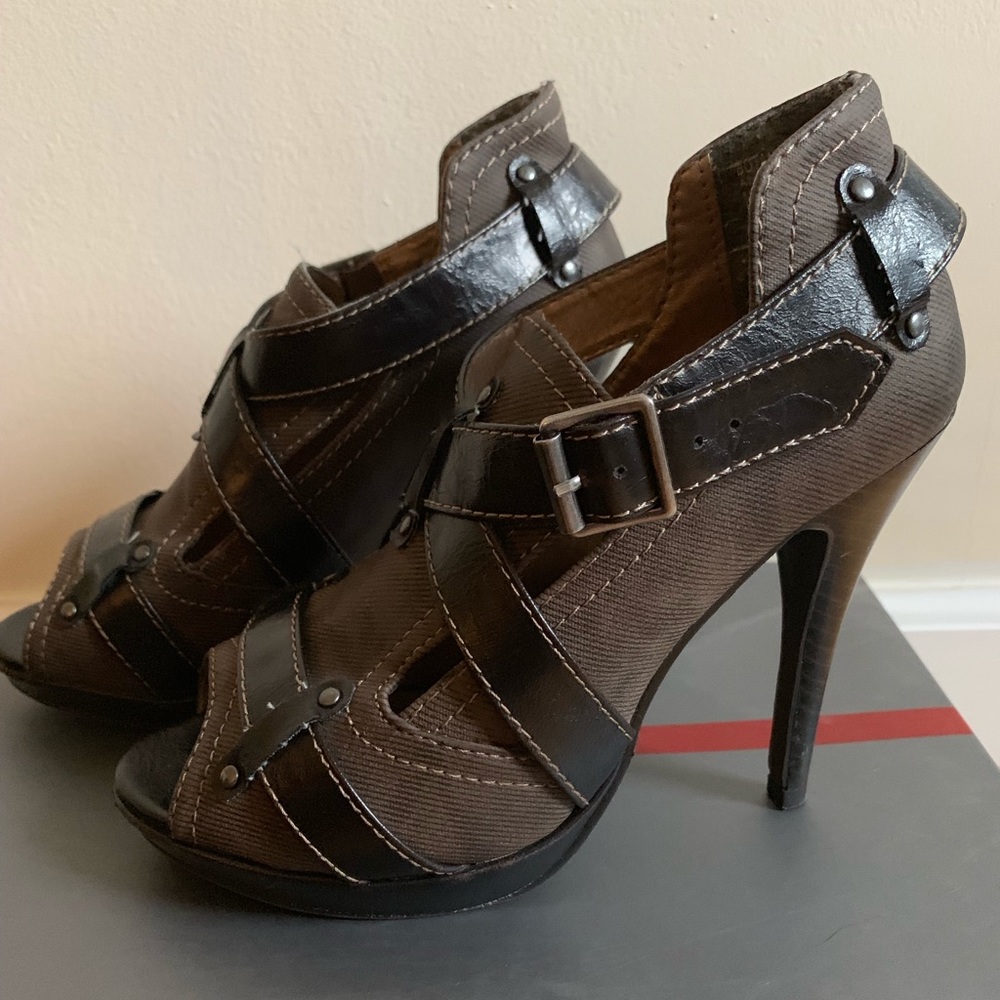 Open toe heel